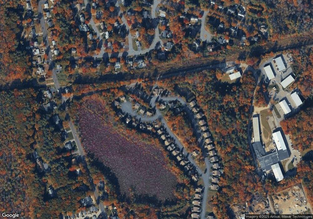 8 Beechwood Ln, Rockland, MA 02370 - photo 1