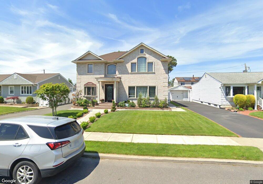 710 Patterson Ave, Franklin Square, NY 11010 - photo 1