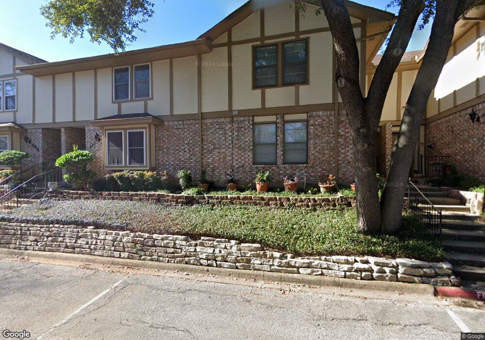 940 Chateau Valee Cir, Bedford, TX 76022 - photo 1