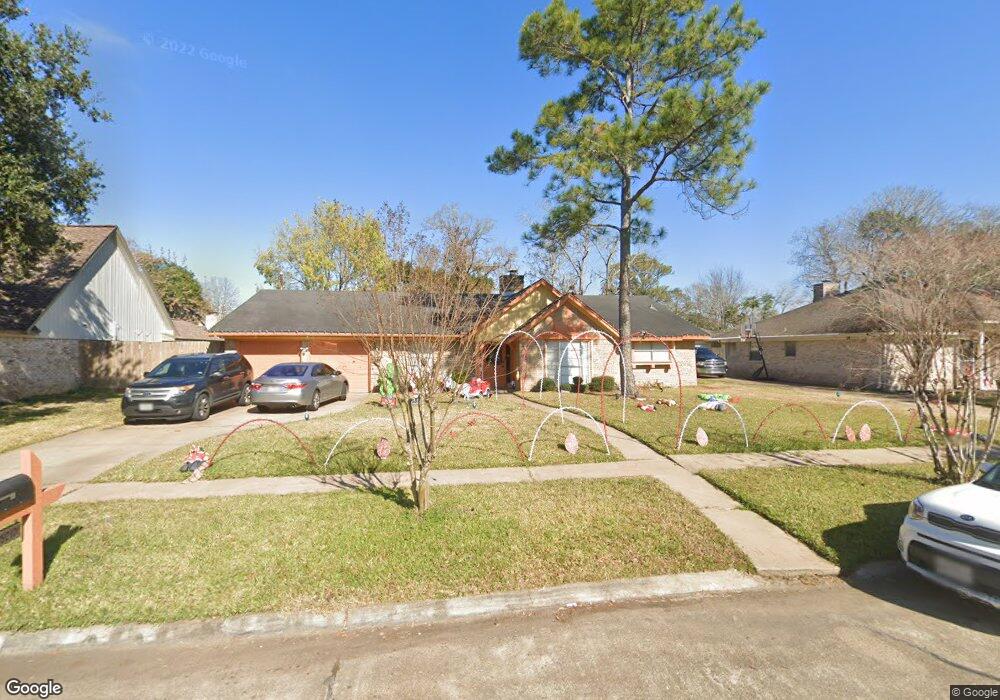 5210 Shady Oaks Ln, Friendswood, TX 77546 - photo 1