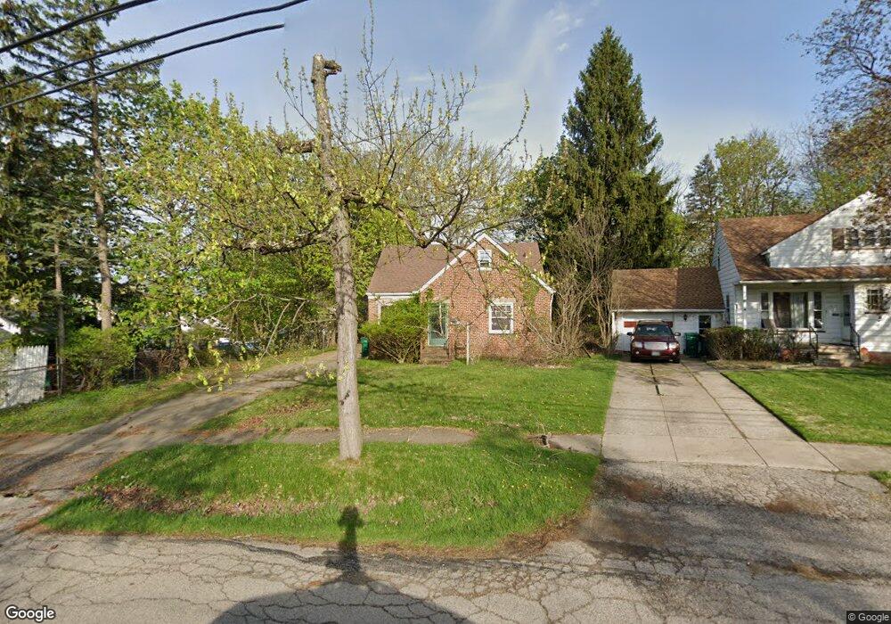 18601 Harlan Dr, Maple Heights, OH 44137 - photo 1