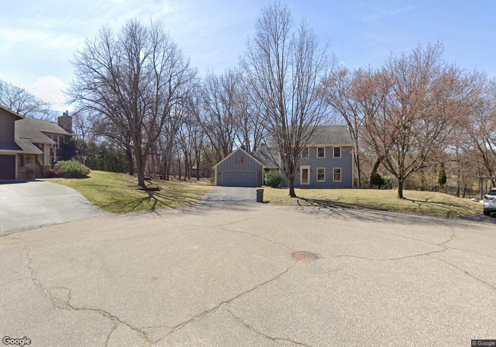 6032 Pinewood Ln, Minnetonka, MN 55345 - photo 1