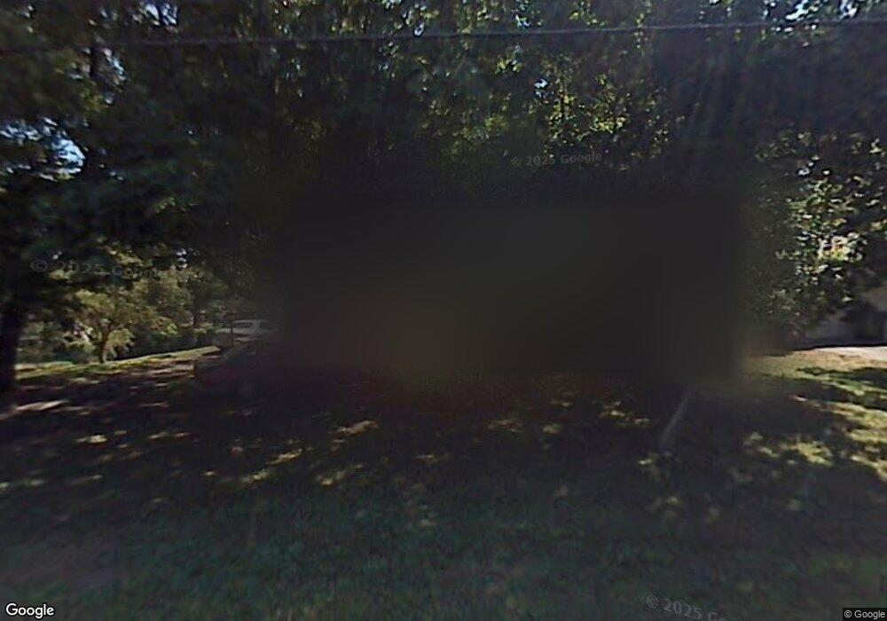 387 S Elm St, Windsor Locks, CT 06096 - photo 1