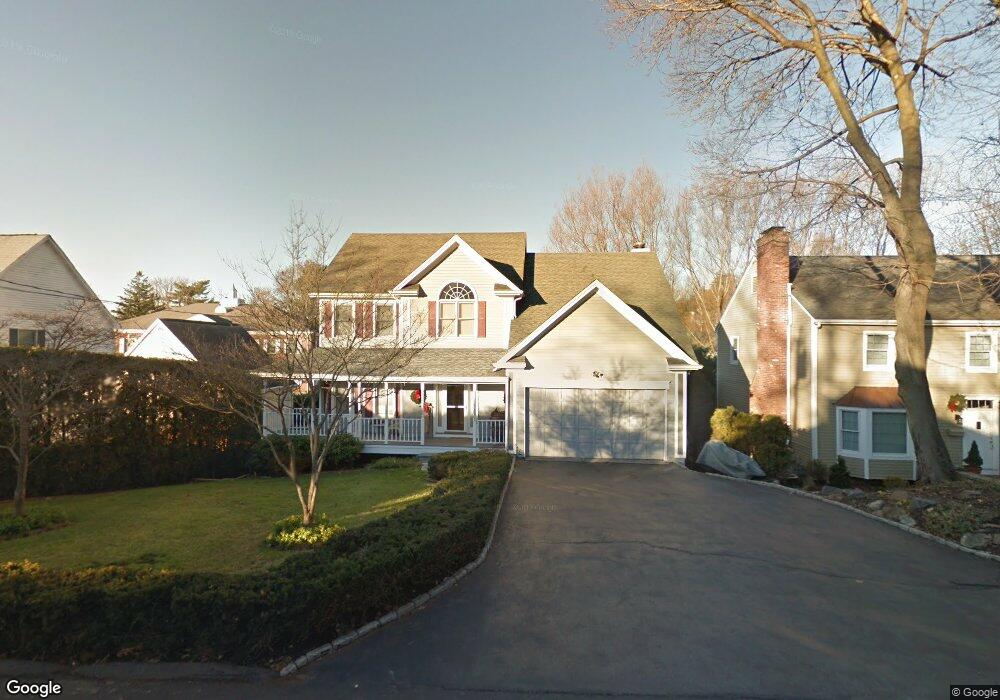 8 Field Rd, Cos Cob, CT 06807 - photo 1