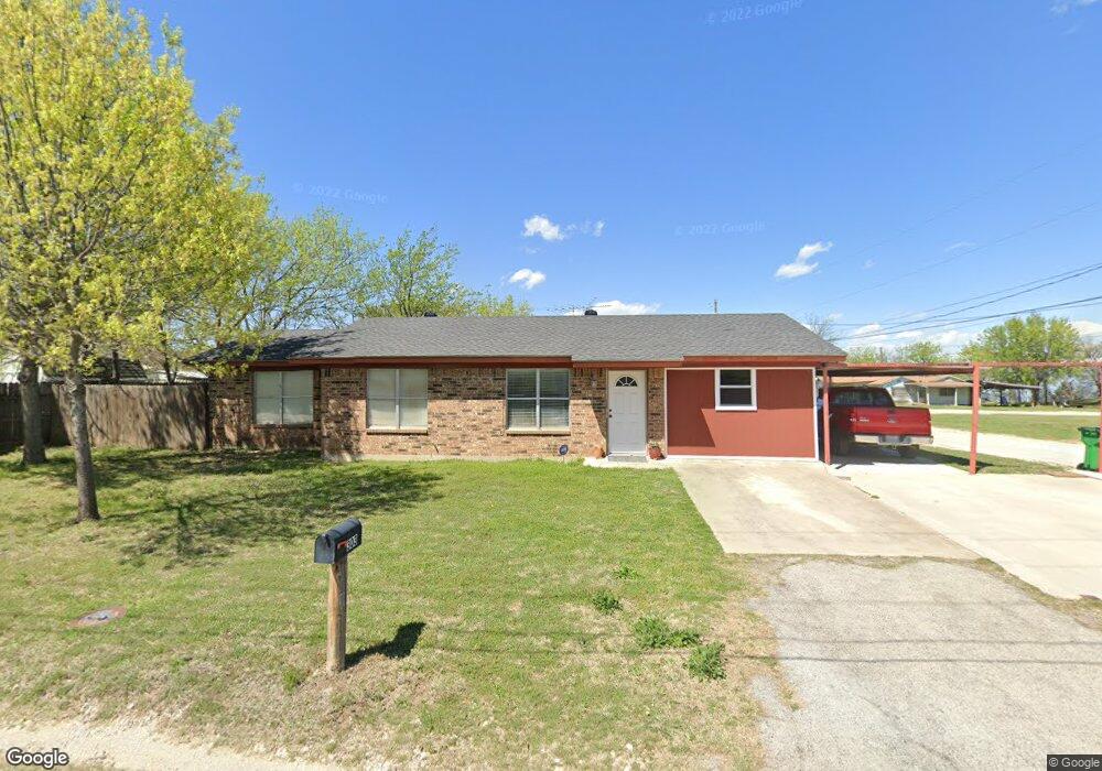 303 E Vernon St, Decatur, TX 76234 - photo 1