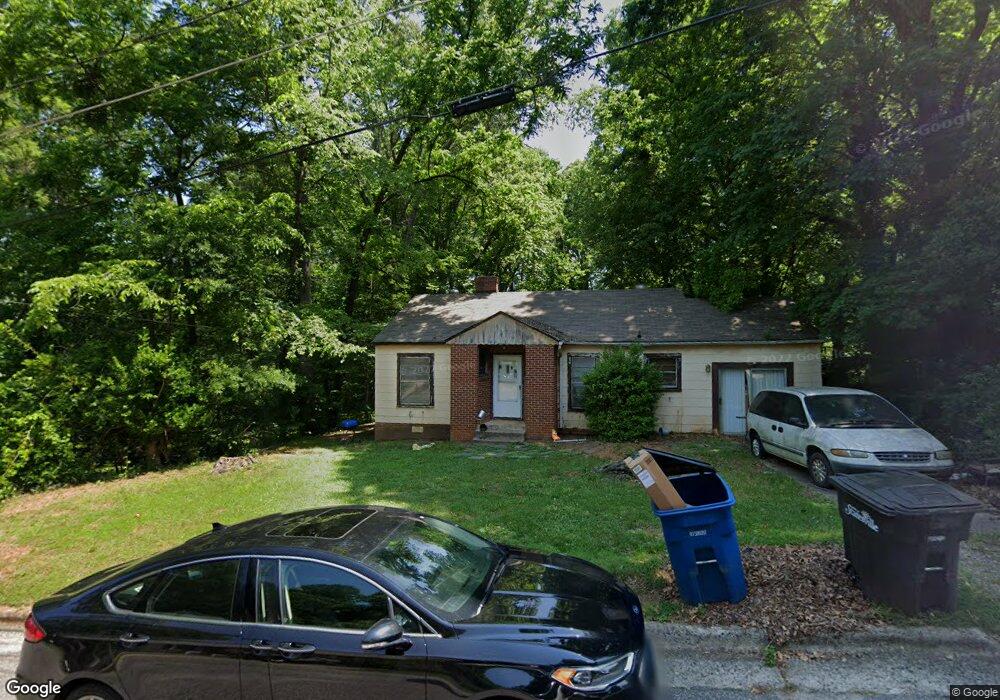374 Euclid Ave, Statesville, NC 28677 - photo 1