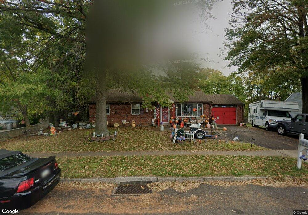 59 Dawn Rd, Levittown, PA 19056 - photo 1