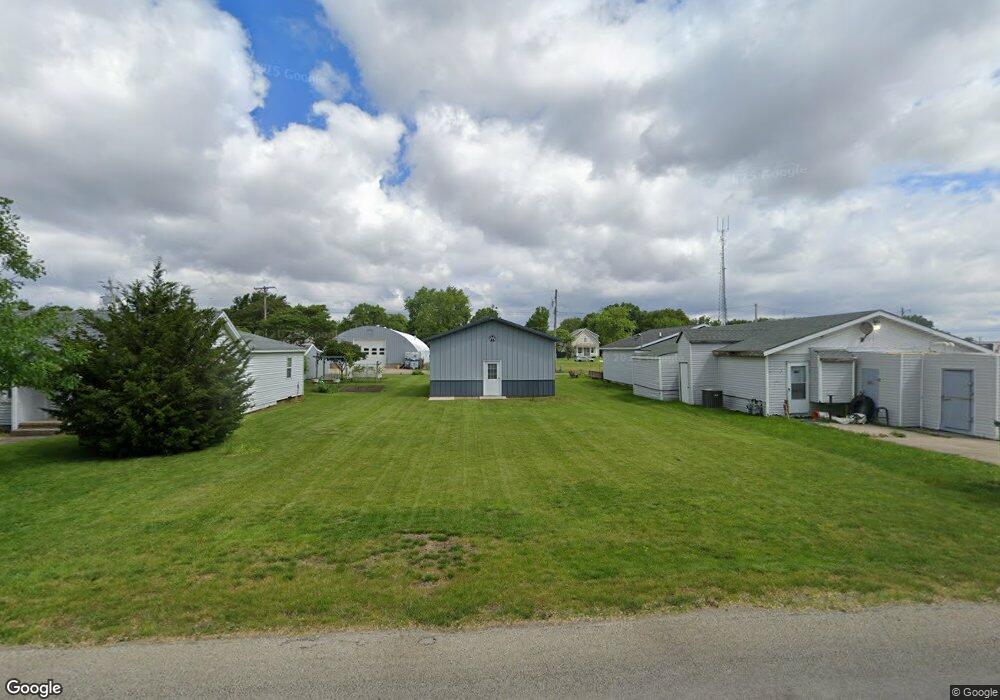 46 Moultrie Ave, Mattoon, IL 61938 - photo 1