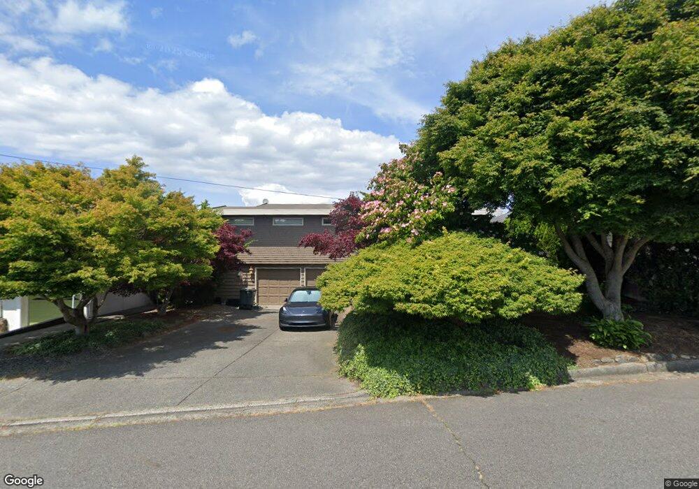 561 Hemlock Way, Edmonds, WA 98020 - photo 1