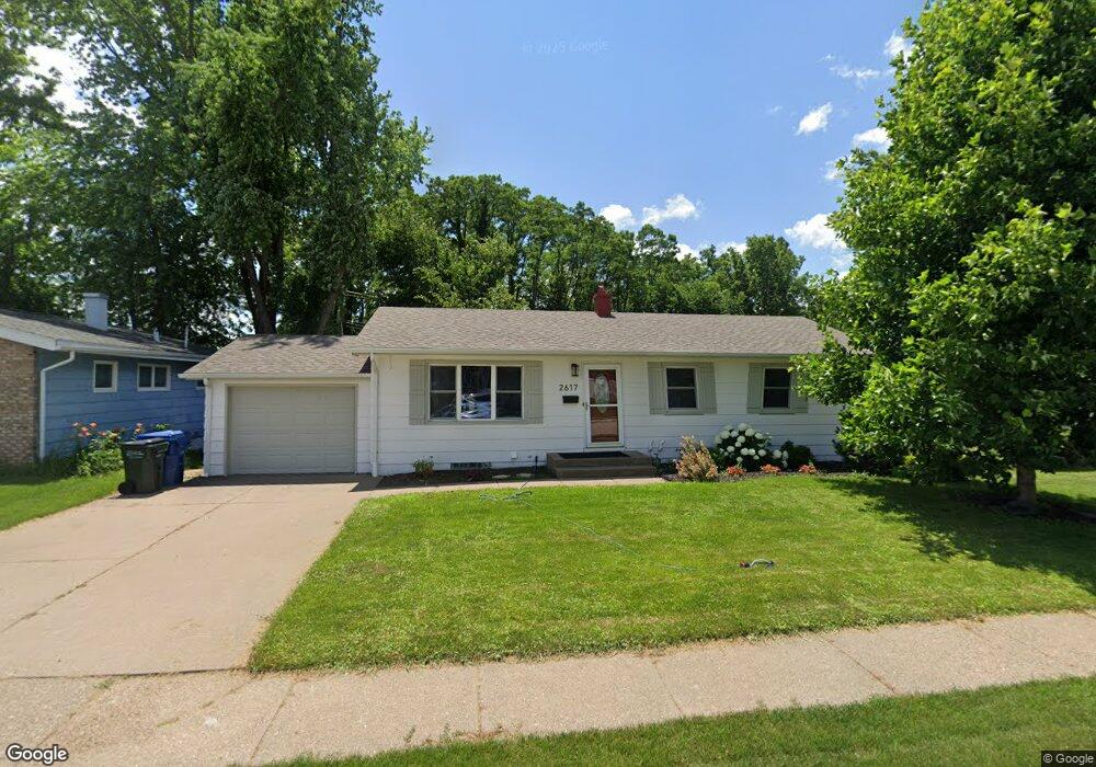 2617 W 13th St, Davenport, IA 52804 - photo 1