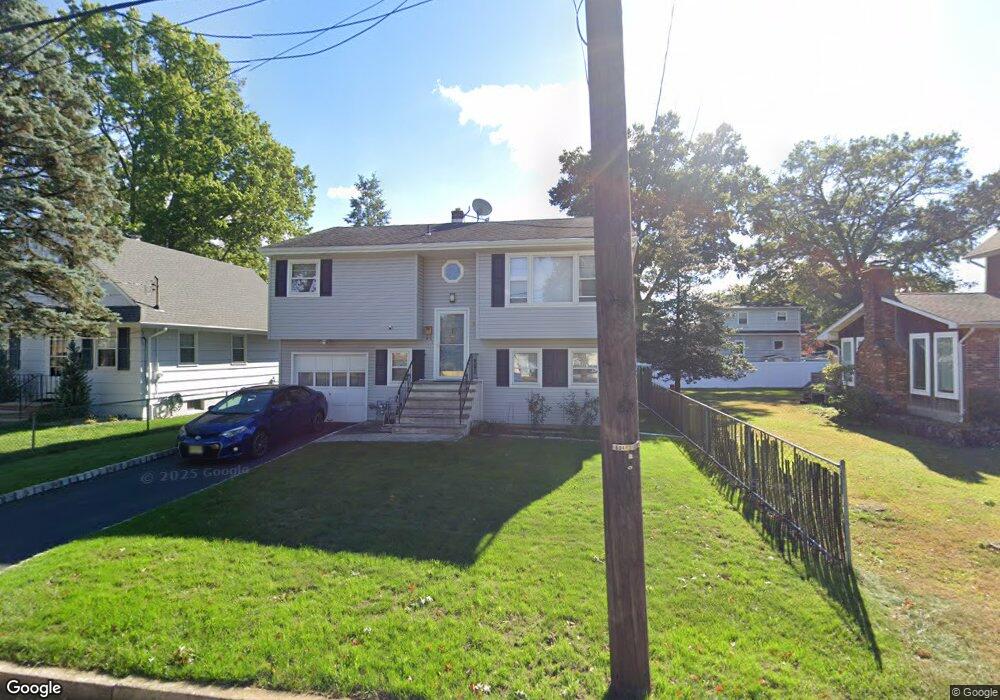 81 Noble St, South Bound Brook, NJ 08880 - photo 1
