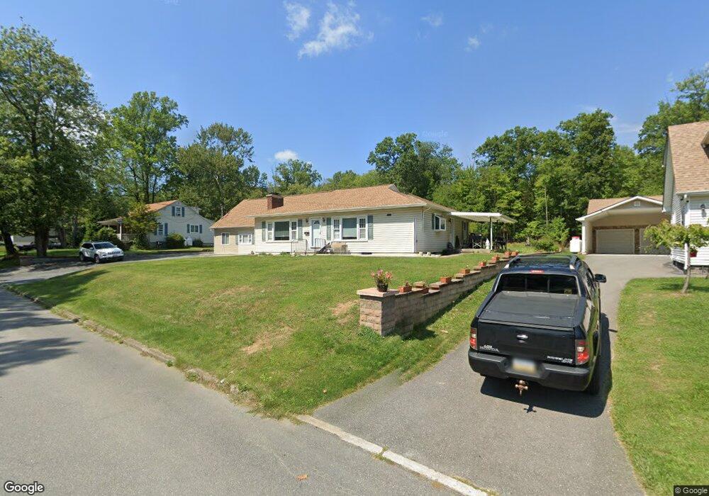318 W Center St, Wind Gap, PA 18091 - photo 1