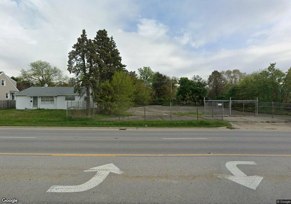 1621 E Roosevelt Rd, Wheaton, IL 60187 - photo 1