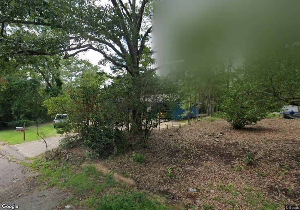 2113 Camellia St, Laurel, MS 39440 - photo 1