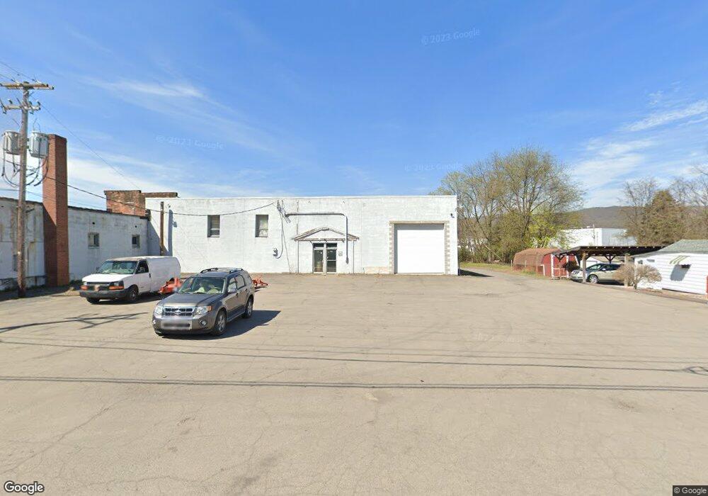 562 N Main St, Pittston, PA 18640 - photo 1