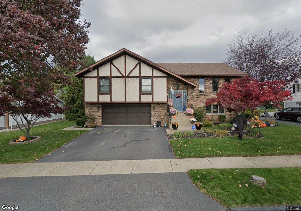 145 W Swinick Dr, Dunmore, PA 18512 - photo 1