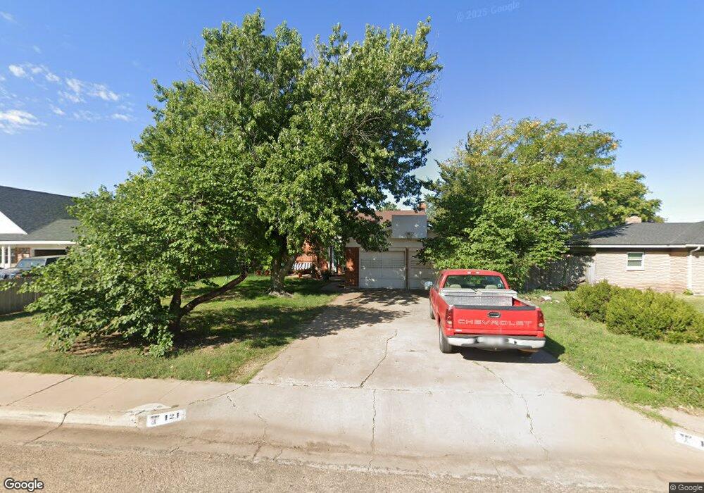 121 Armstrong Ave, Dumas, TX 79029 - photo 1