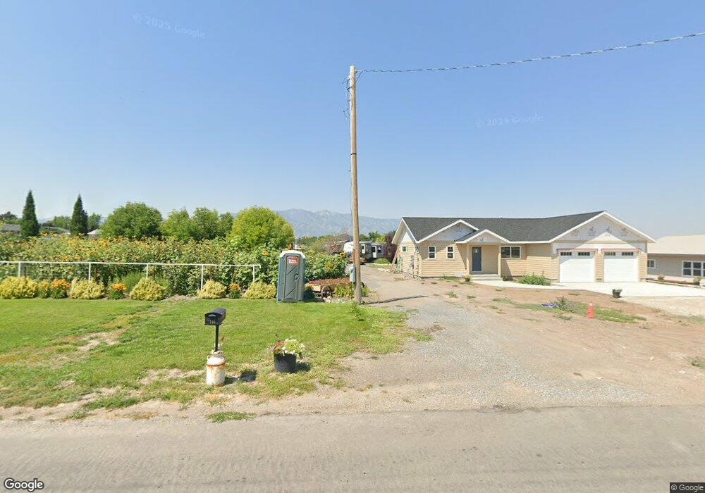 137 137 N 200 E, Hyrum, UT 84319 - photo 1