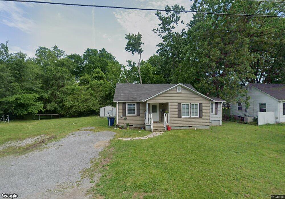 113 Davis St, Shelbyville, TN 37160 - photo 1