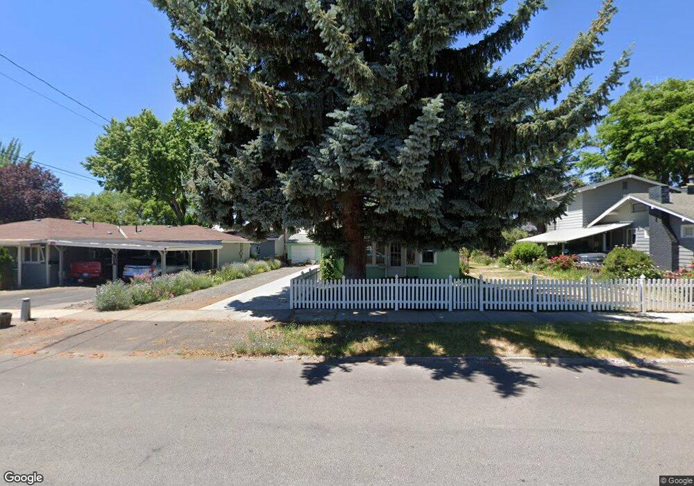 1034 Owens St, Klamath Falls, OR 97601 - photo 1