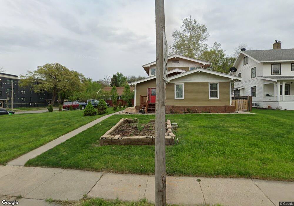 708 Hickman Rd, Des Moines, IA 50314 - photo 1