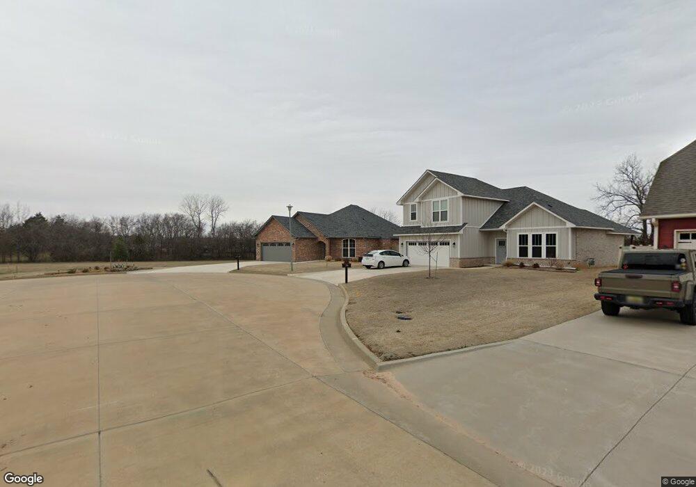 1700 Regency Ct, Shawnee, OK 74804 - photo 1