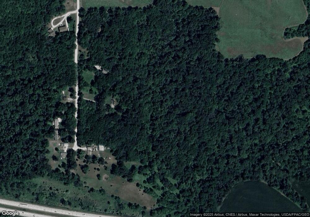 1302 W 68th St S, Newton, IA 50208 - photo 1