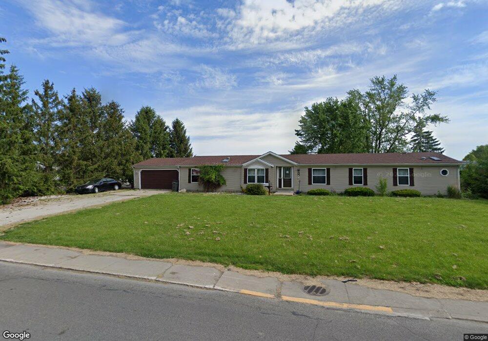 411 Heather Blvd, Nappanee, IN 46550 - photo 1