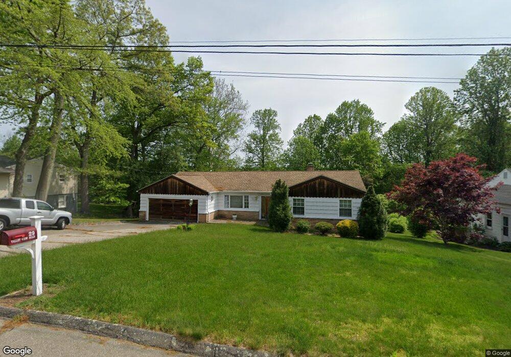 29 Valley View Rd, Trumbull, CT 06611 - photo 1