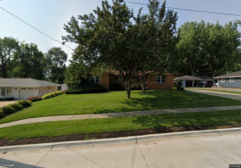 8050 Northwest Dr, Clive, IA 50325 - photo 1