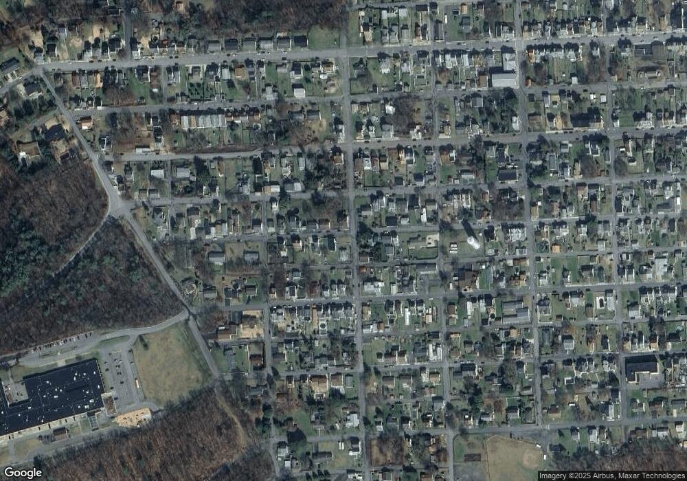 400 S Bay St, Coal Township, PA 17866 - photo 1