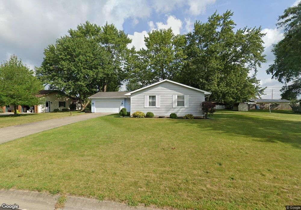 1117 W Water St, Berne, IN 46711 - photo 1