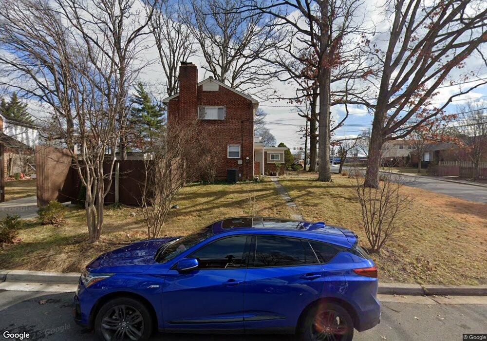 1204 Holton Ln, Takoma Park, MD 20912 - photo 1