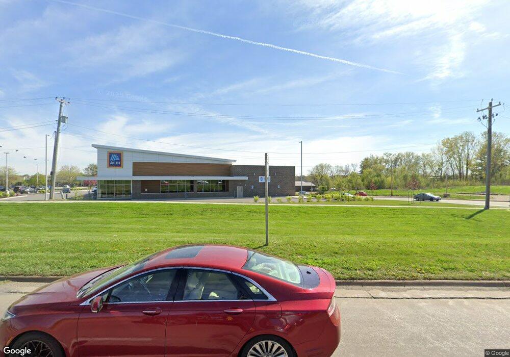 3603 W Kimberly Rd, Davenport, IA 52806 - photo 1