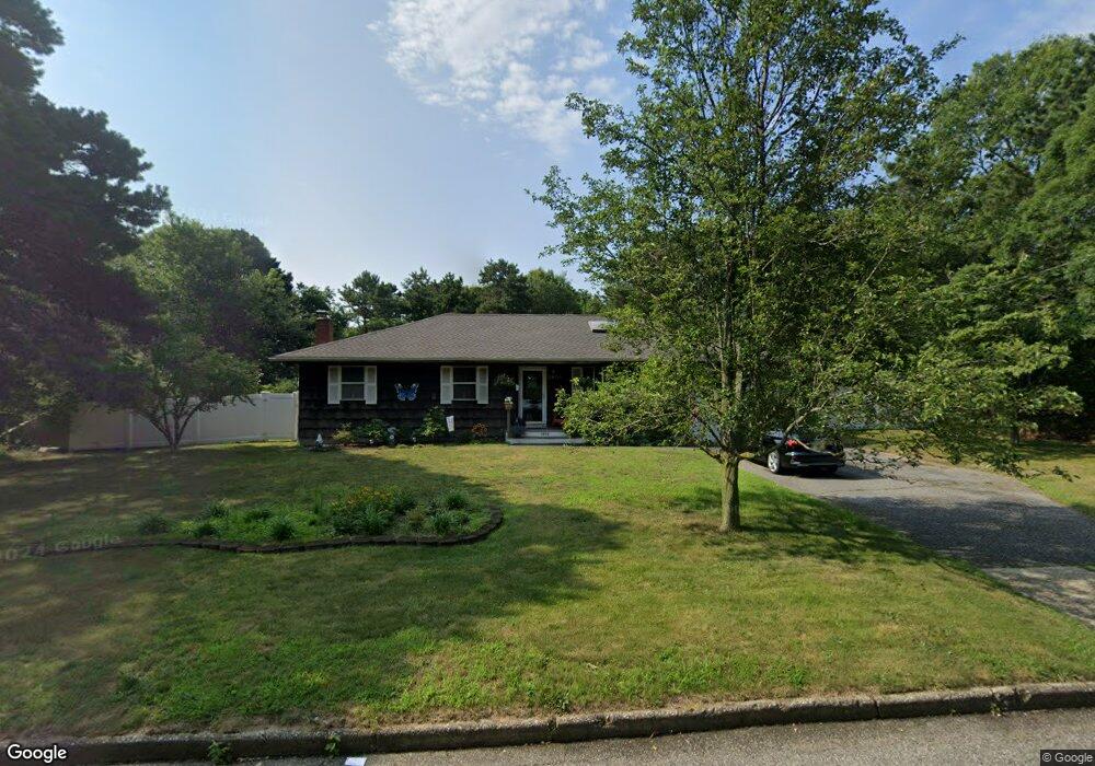 2802 Knickerbocker Ave, Medford, NY 11763 - photo 1