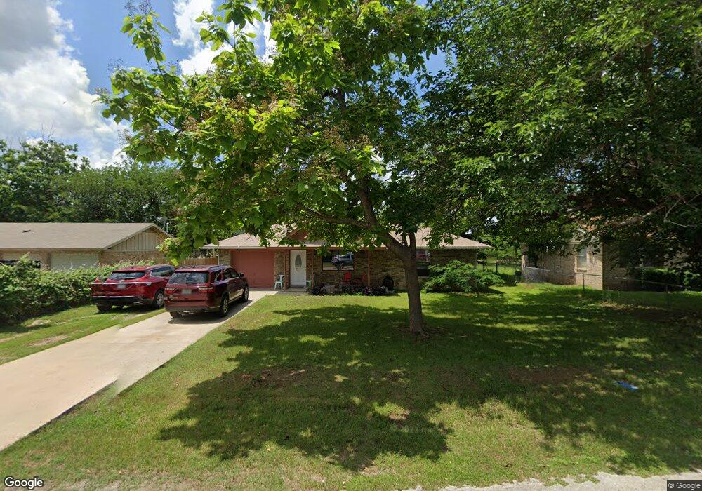 548 S Hitt St, Boyd, TX 76023 - photo 1