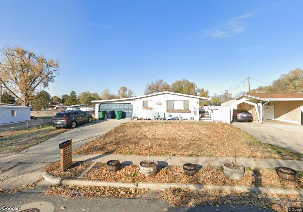 879 Diamond St, Layton, UT 84041 - photo 1