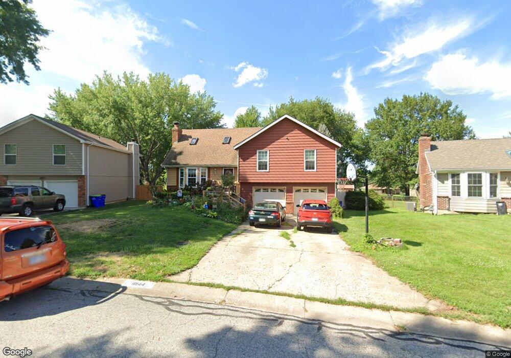 10144 W 49th Place, Shawnee, KS 66203 - photo 1