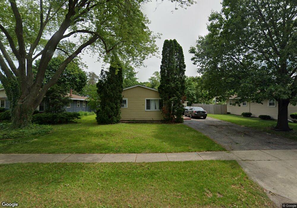 350 Tulsa Ave, Carpentersville, IL 60110 - photo 1