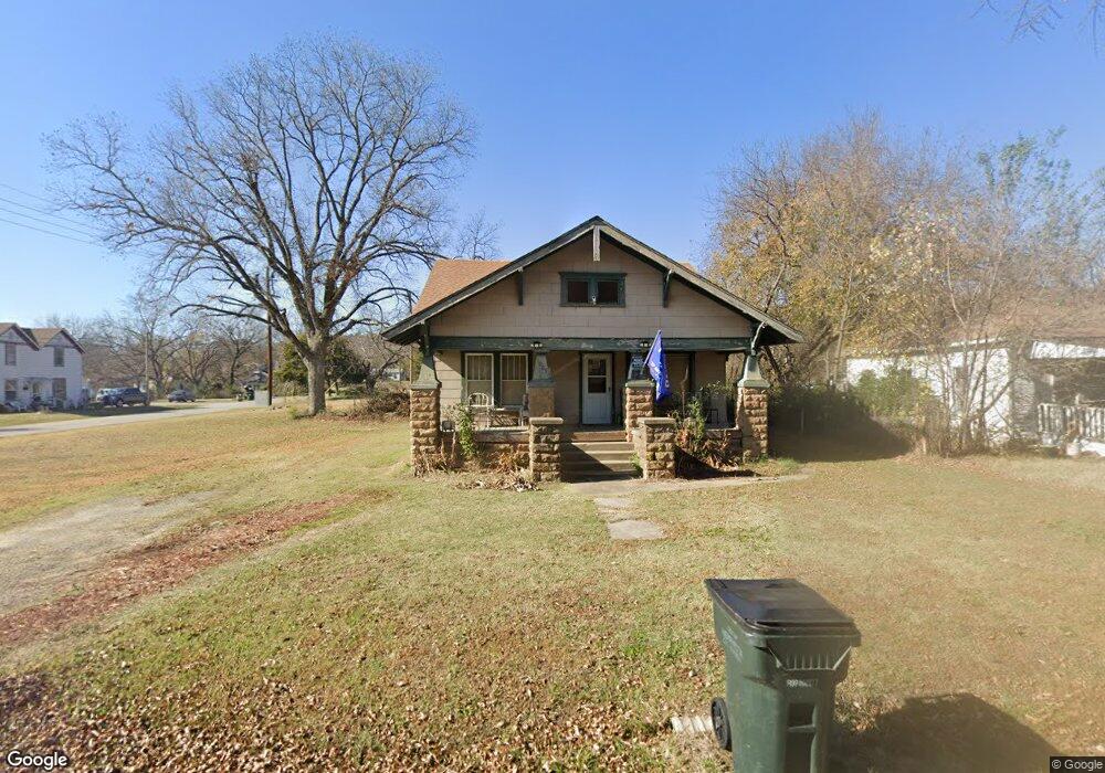 1003 N Dollins St, Henryetta, OK 74437 - photo 1