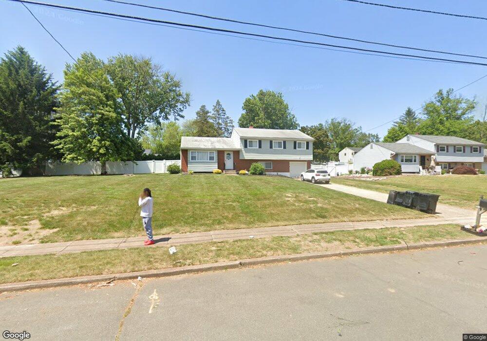 18 Hickory Hill Dr, Ewing, NJ 08618 - photo 1