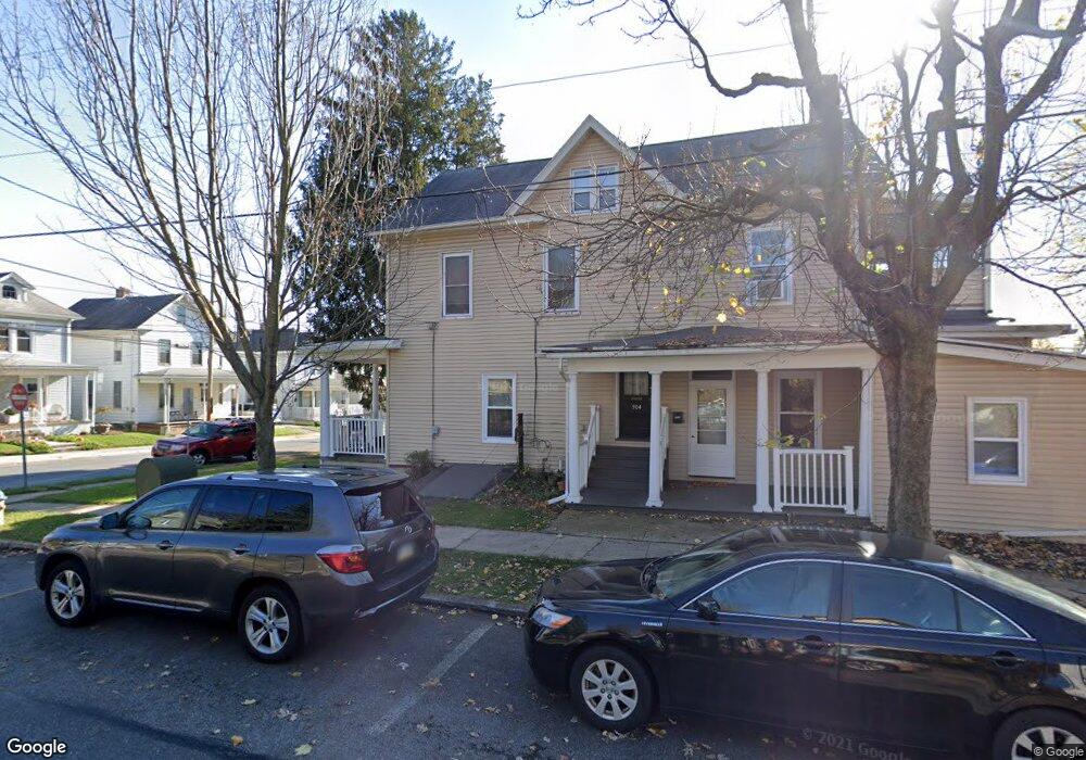 904 Walnut St, Lemoyne, PA 17043 - photo 1