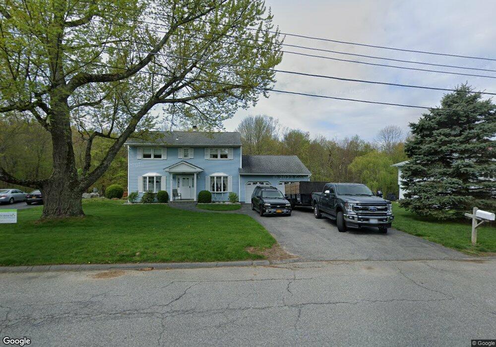 3090 Wharton Dr, Yorktown Heights, NY 10598 - photo 1