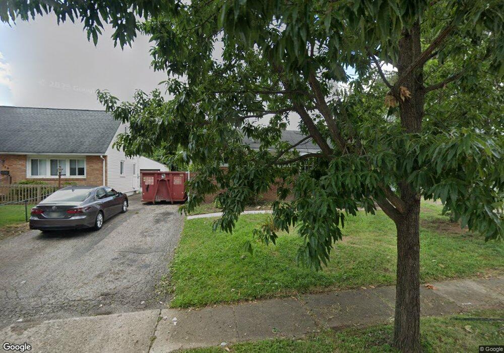 711 Savannah Dr, Columbus, OH 43228 - photo 1