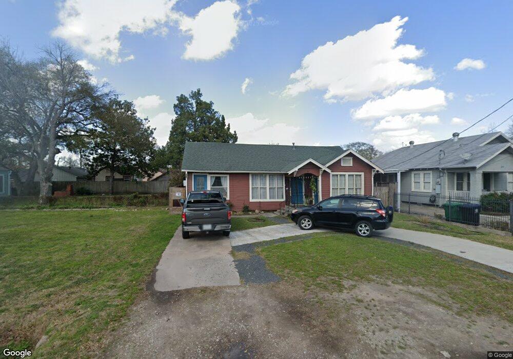 317 Caplin St, Houston, TX 77022 - photo 1