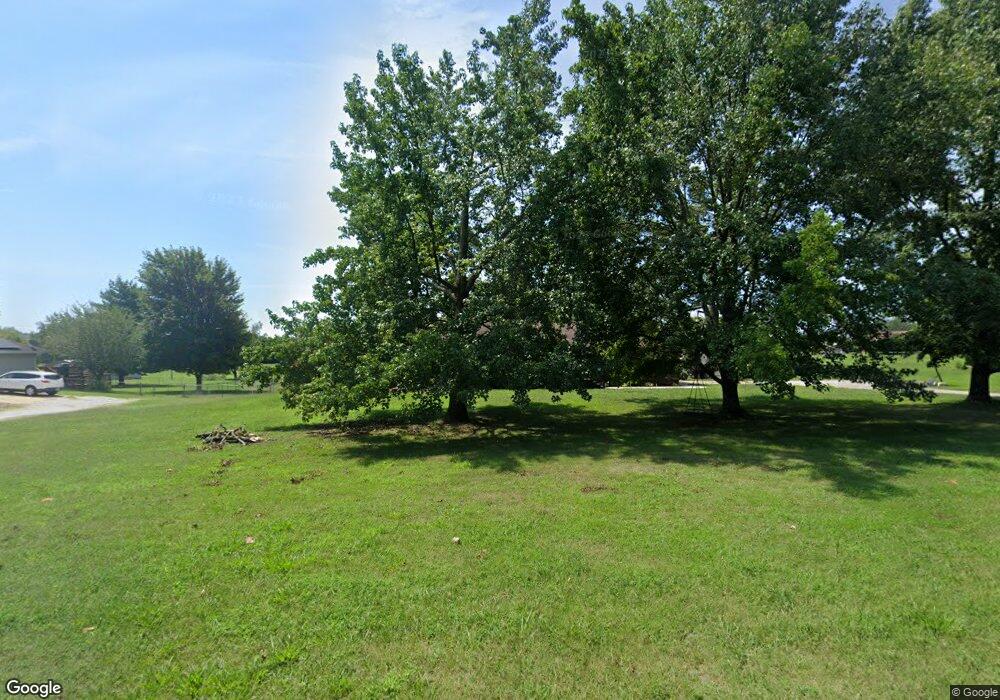 826 W Meadowview Dr, Nixa, MO 65714 - photo 1