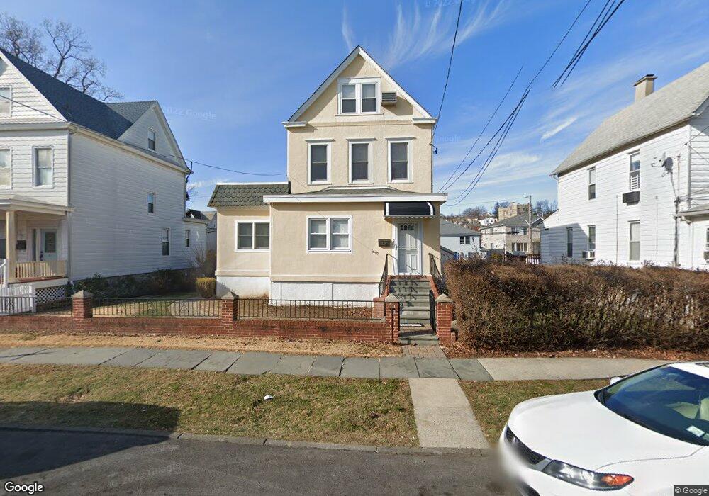 85 Hyatt Ave, Yonkers, NY 10704 - photo 1