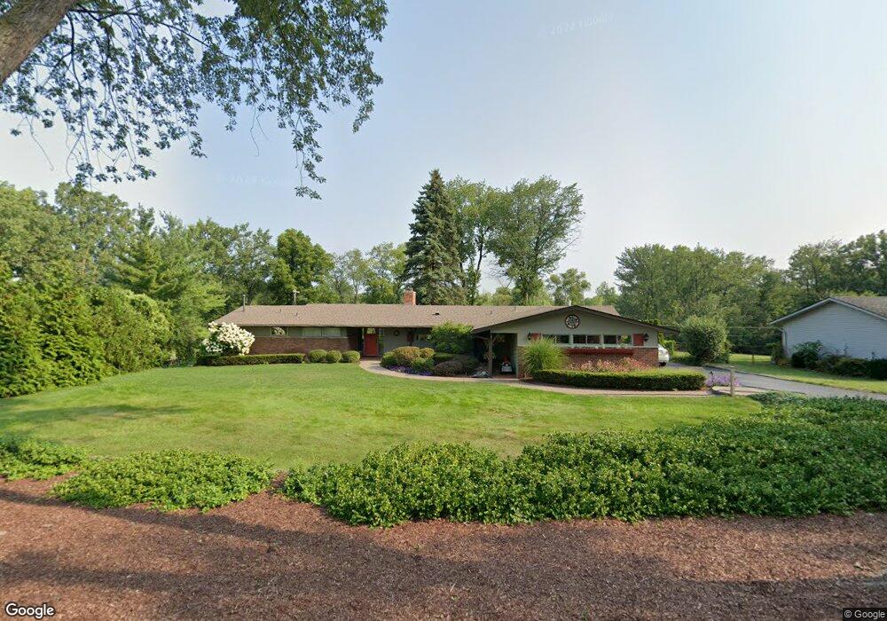 840 N Pemberton Rd, Bloomfield Hills, MI 48302 - photo 1