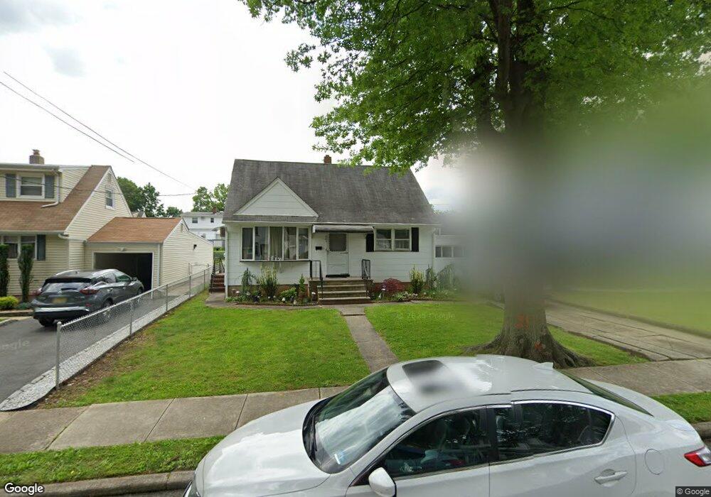 721 Pinewood Rd, Union, NJ 07083 - photo 1