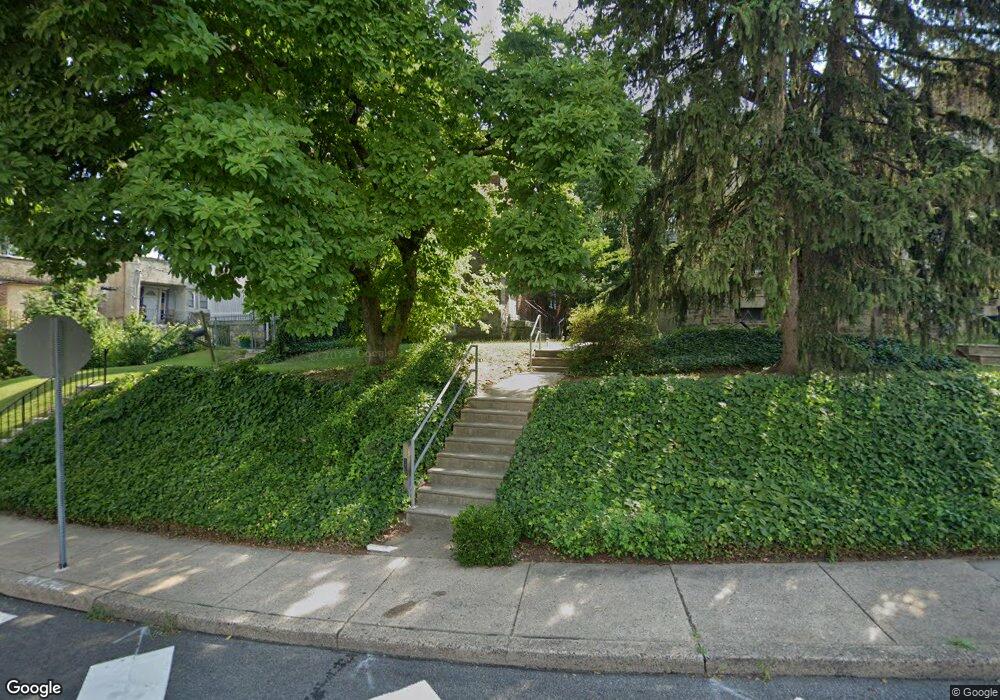 204 E Marshall Rd, Lansdowne, PA 19050 - photo 1